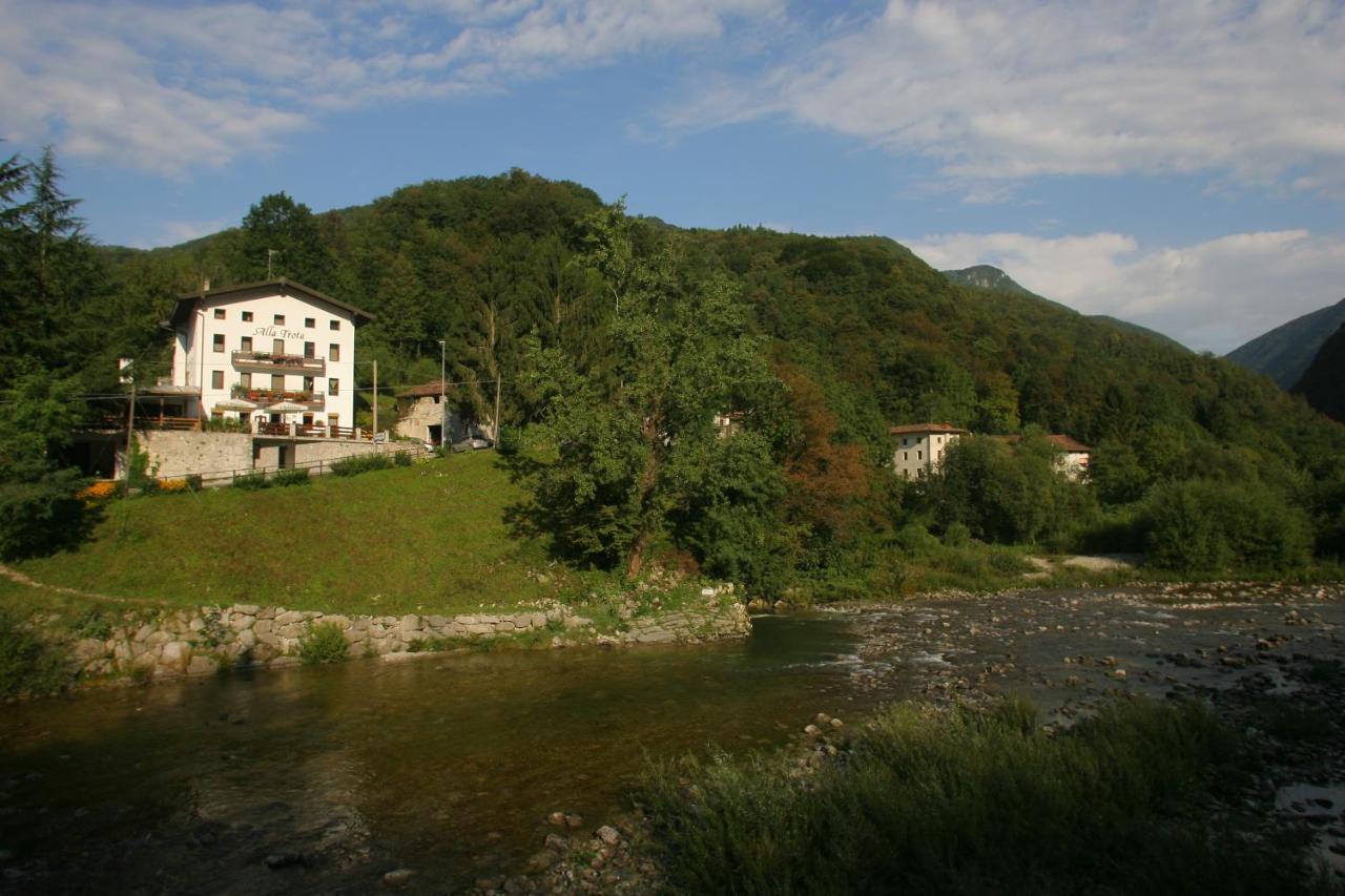 Albergo Alla Trota Pulfero エクステリア 写真